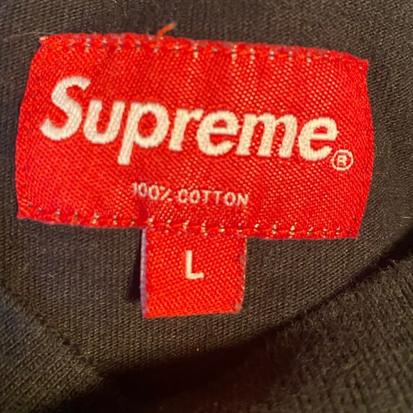 SUPREME SS20 STUDDED LOGO LONG SLEEVE - Picture 3 of 6